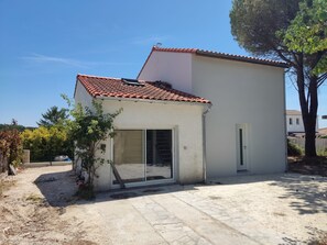 Esterni