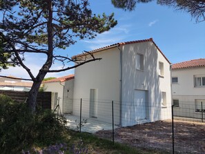 Esterni