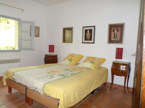 2 bedrooms, WiFi, bed sheets - Spacious apartment on the ground floor of a villa, quiet (Vescovato)