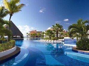 Pool - Luxury Suite in Moon Palace  Cancún (Cancún)