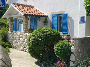 Exterior - Seaside - Studio (Banjol)