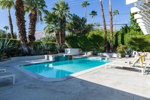 Beheizter Pool