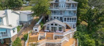 Giant Lakefront Home with spectacular views of main channel - Lake of the Ozarks