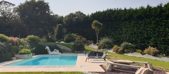 Gite 3 korvan meren puolella GUILER-SUR-GOYEN, 4 hengelle, uima-allas päällä