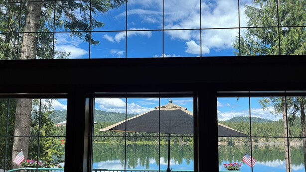 Outdoor dining -  Waterfront Pend Oreille -Priest River near Sandpoint
8/9-8/15 & 8/22- Oct OPEN! (Priest River)