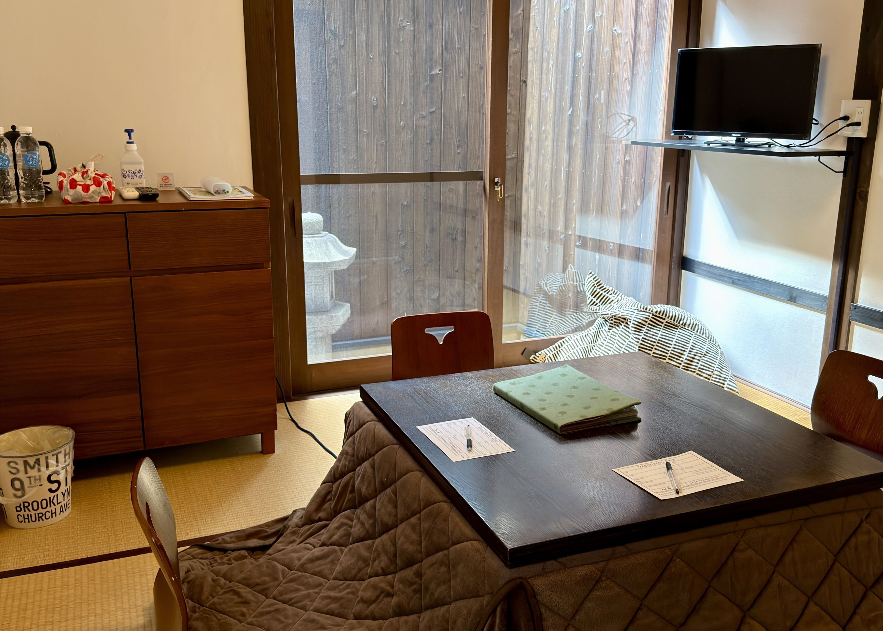 Traditional Quadruple Room (No.3) | Living area | LCD TV