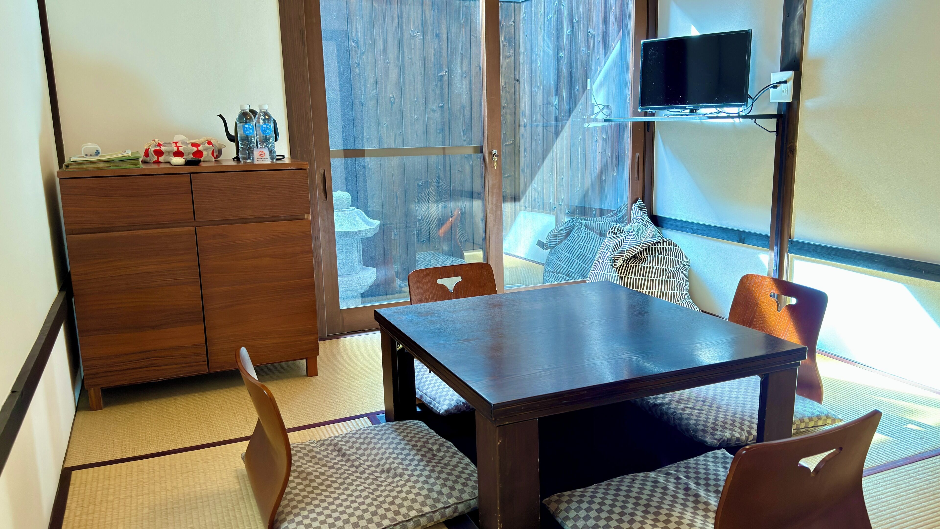 Casa de estilo japonés (No.3) | Zona de estar | Una televisión LCD