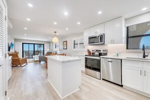 Fridge, microwave, oven, stovetop - OCEAN'S REACH 2A3: 2-Bedroom, Gulf-Front/Corner Unit, Dunes Golf Privileges! (Sanibel Island)