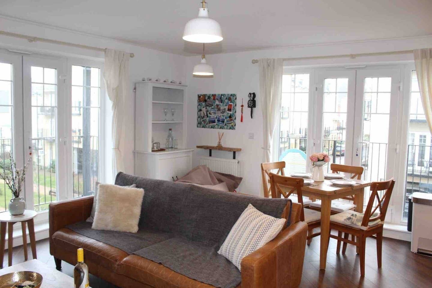 Fernseher, Netflix, DVD-Player, Streaming-Dienste