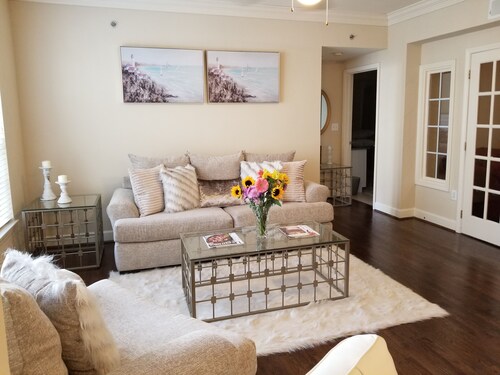 LUXUS 2 SCHLAFZIMMER / 2 BADEZIMMER WOHNUNG