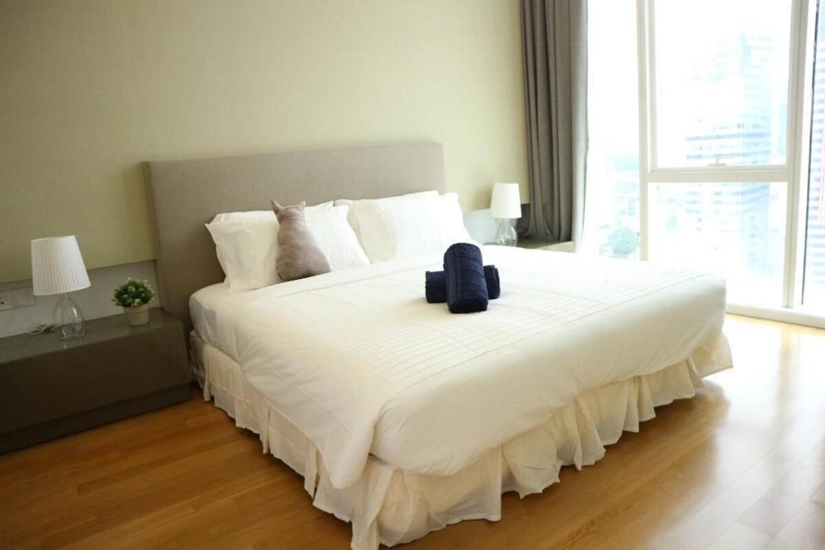 Suite Bisnis, 1 kamar tidur (A) | Meja kerja, ruang kerja ramah laptop, dan kedap suara