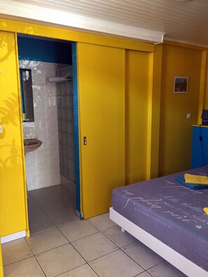 1 Schlafzimmer, Bügeleisen/Bügelbrett, kostenloses WLAN, Bettwäsche