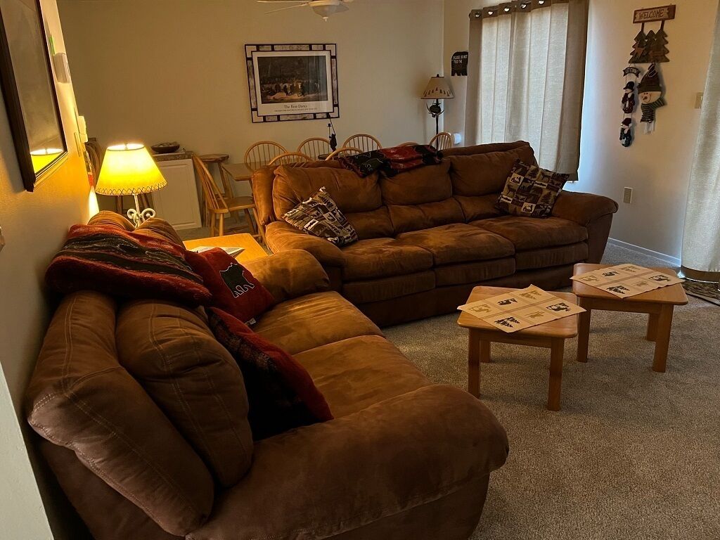 A cozy 3 bedroom with MANY nice features