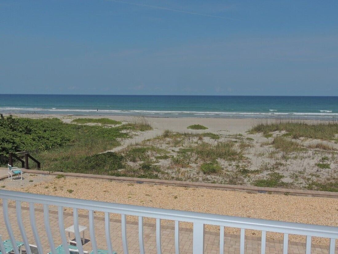 INCREDIBLE Direct Oceanfront 2 BR Condo! Waterfall Countertops, Luxury Feel!
