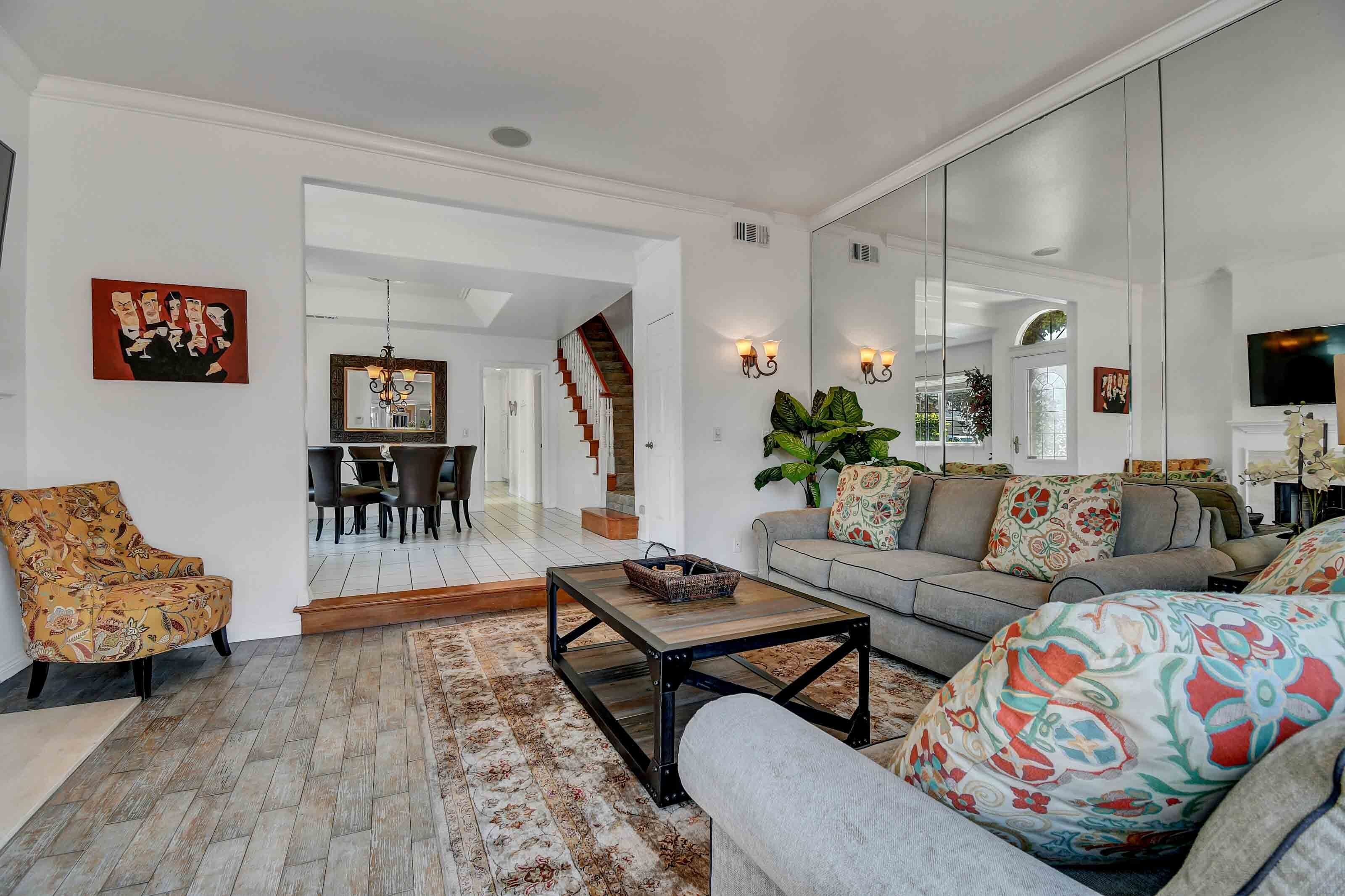 ONE block from the beach, two blocks from Main Street!