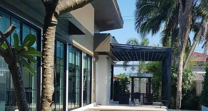 BanAmphur Pool Villa... Place for chilling out!