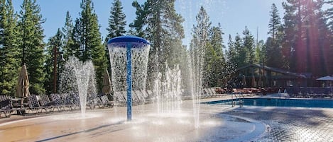 Uppvärmd pool och träningspool