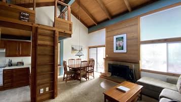 Smart TV, fireplace, DVD player