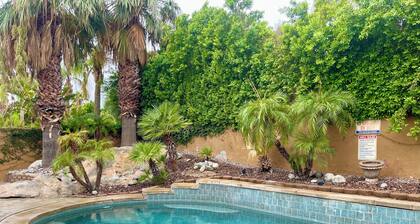 COZY HOME WITH POOL AND SPA