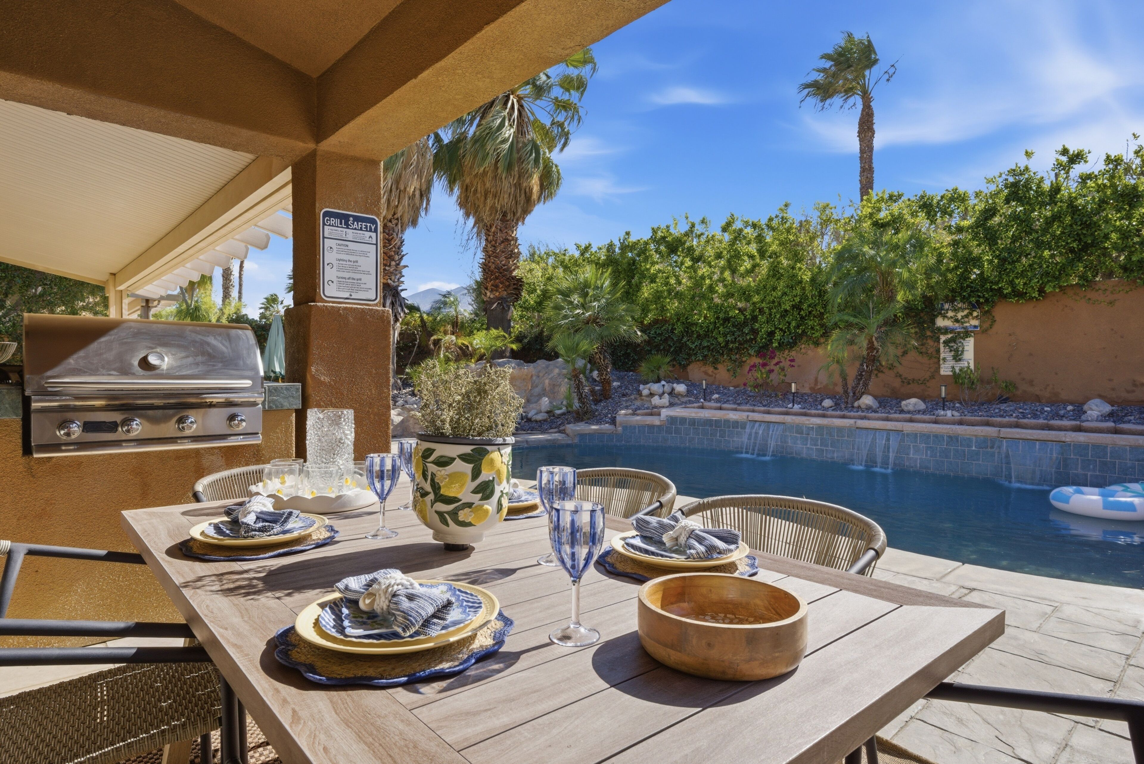 Outdoor dining