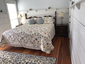 5 bedrooms, WiFi, bed sheets