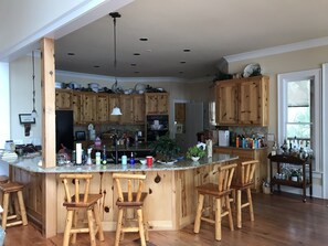 بار (في المنشاة)