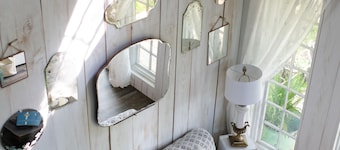 Romantisk Boho Tree House på en 70 hektar stor gård