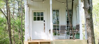 Boho Tree House romantique sur la ferme de 70 acres