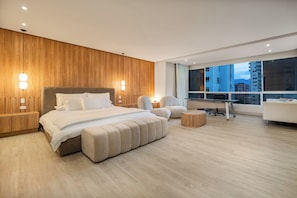 1 bedroom, desk, WiFi, bed sheets