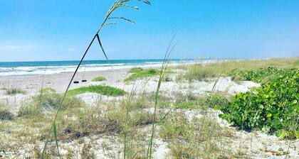 DIRECTO FRENTE AL MAR PASOS A LA PLAYA! Ocean Beach Villas Unidad 302