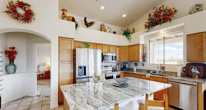 Mountain Calling spectacular views/ Spacious 3 BR Home/ Oro Valley/ Tucson