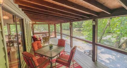 RIVER FRONT HOUSE INSIDE THE COOSAWATTEE RESORT