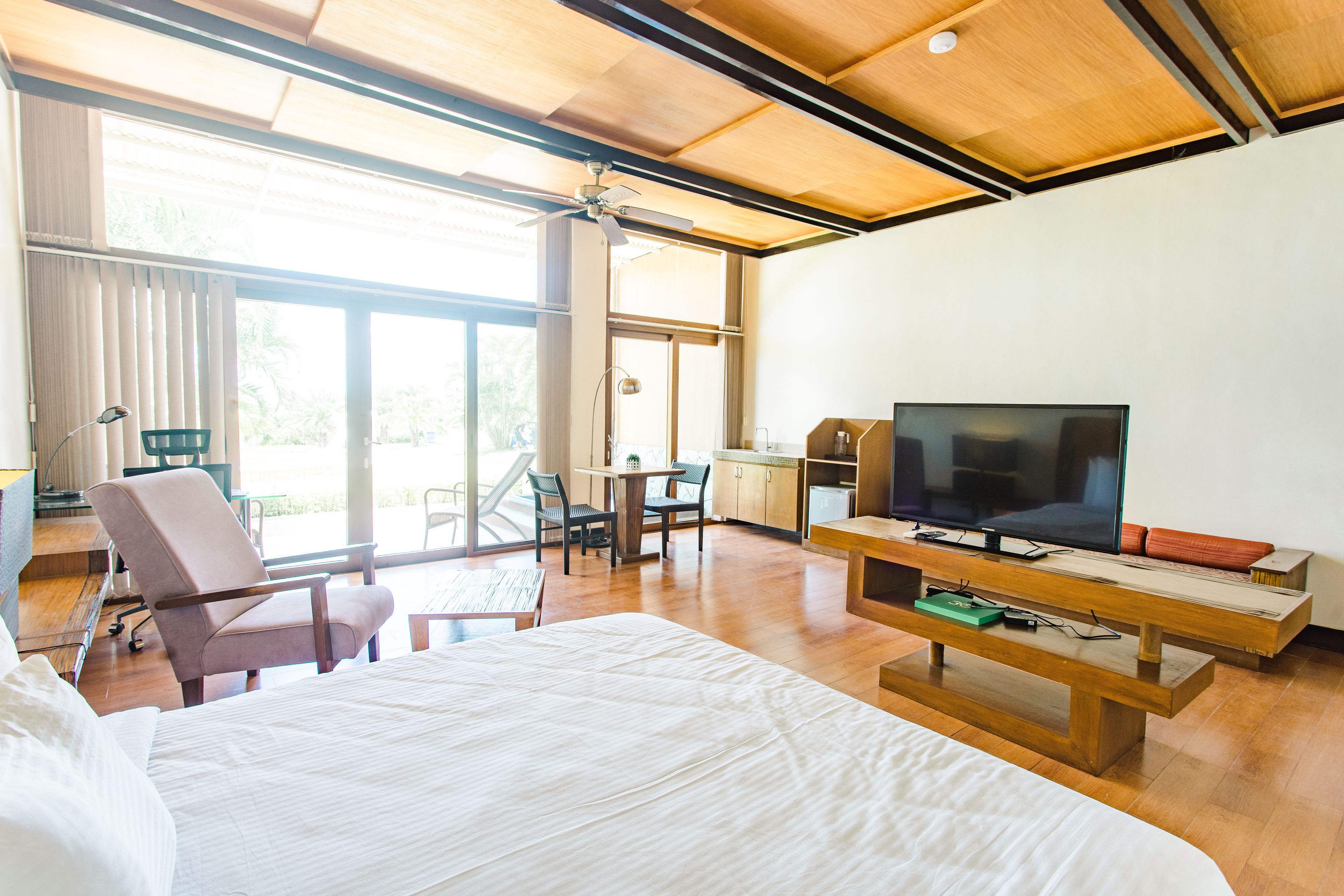 premium room | 1 bedroom, bed sheets