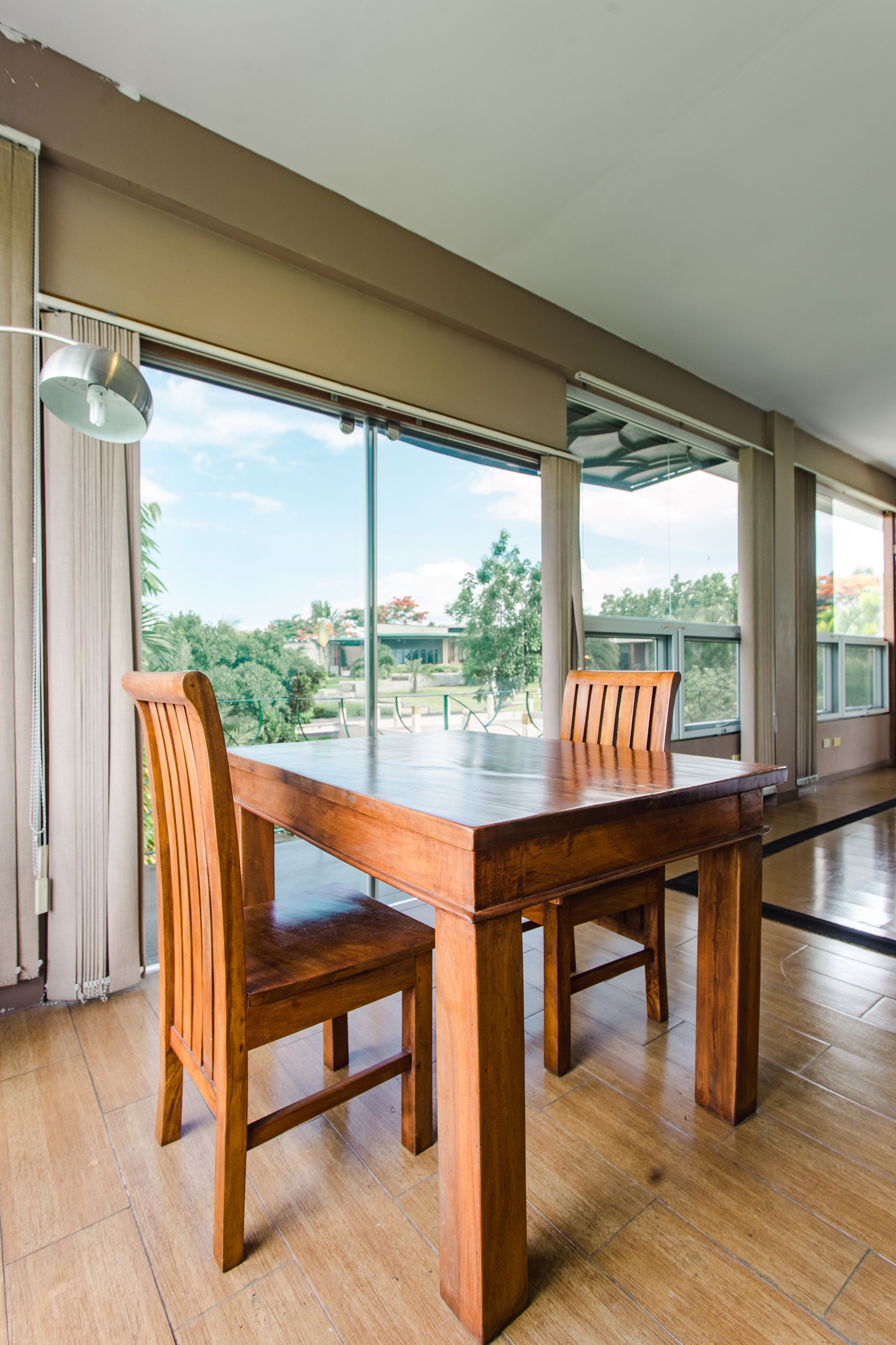 executive suite | in-room dining