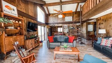 Smart TV, fireplace, DVD player, books