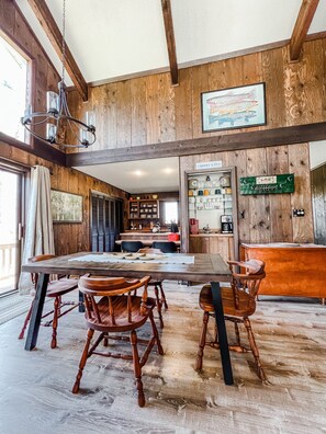 Dining - COME TRY US OUT! GREAT FISHING! BEST RIVER VIEW ON THE LITTLE RED RIVER! (Heber Springs)