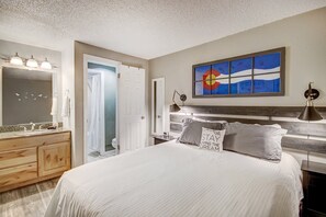 1 bedroom, iron/ironing board, travel cot, WiFi