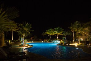 Beheizter Pool