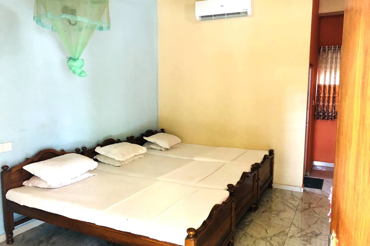 Premium bedding, desk, soundproofing, iron/ironing board (on request)