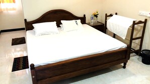 Standard Double Room - Trinco Prasanna Resort (Trincomalee)
