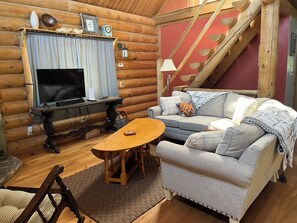 Smart TV, books, video library, stereo