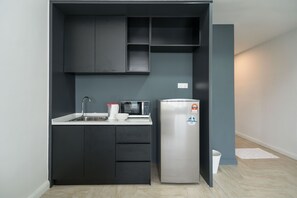 經典公寓 | 共用廚房 | 雪櫃、爐具