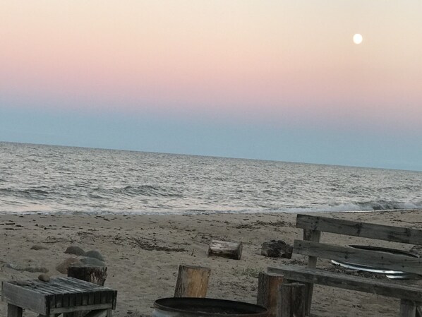 Beach nearby, sun-loungers