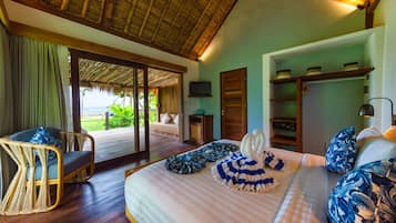 Deluxe Beachfront Bungalow | 1 bedroom, premium bedding, minibar, in-room safe