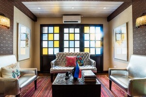 42-inch flat-screen TV with cable channels, TV