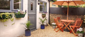 The Lansdowne Cottage