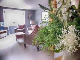 高级村舍, 私人浴室, 庭院景观 | 酒廊