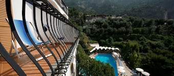 2-bed hotel suite in Positano