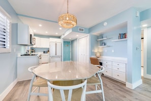 Fridge, microwave, oven, stovetop - OCEAN'S REACH 2A2: 2-Bedroom, Gulf-Front/Corner Unit, All Amenities Open! (Sanibel Island)