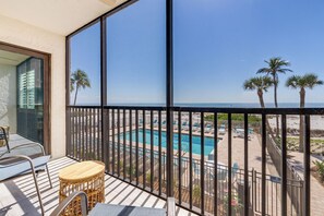 Property grounds - OCEAN'S REACH 2A2: 2-Bedroom, Gulf-Front/Corner Unit, All Amenities Open! (Sanibel Island)